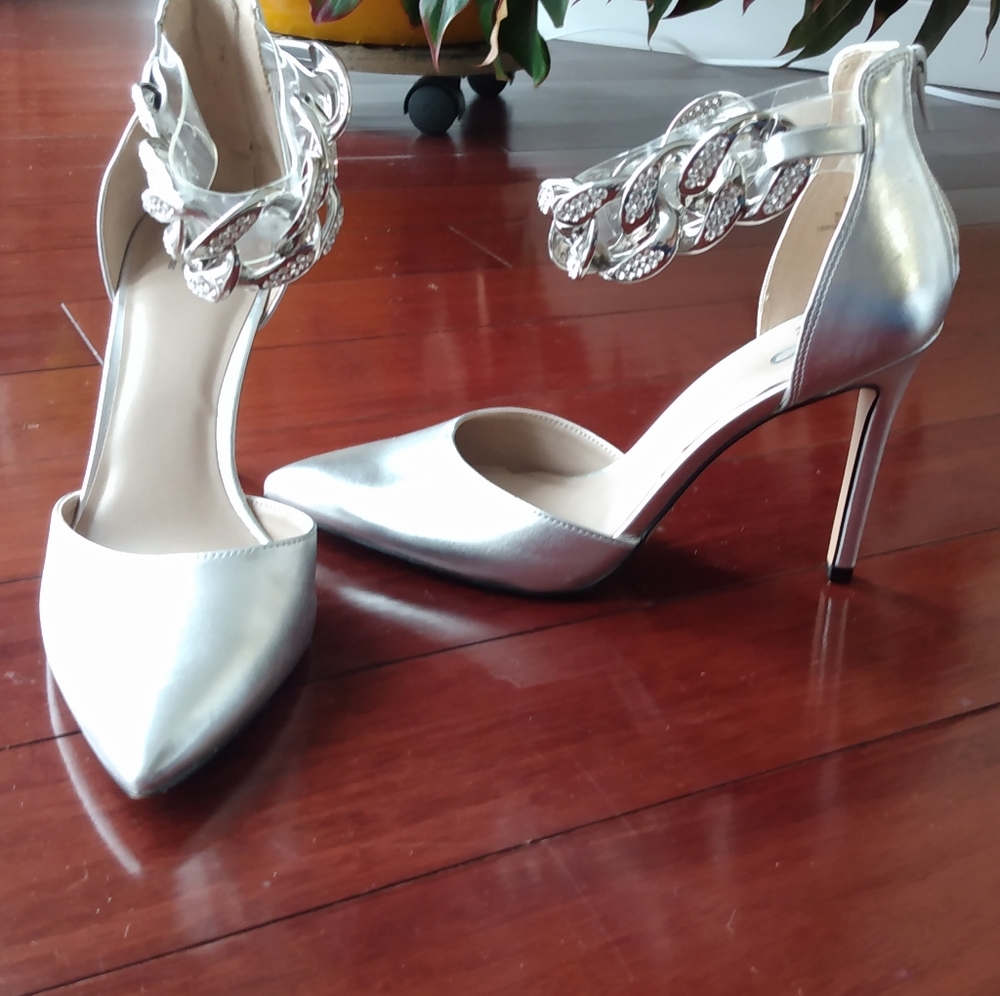 Sexy silver chain link heels